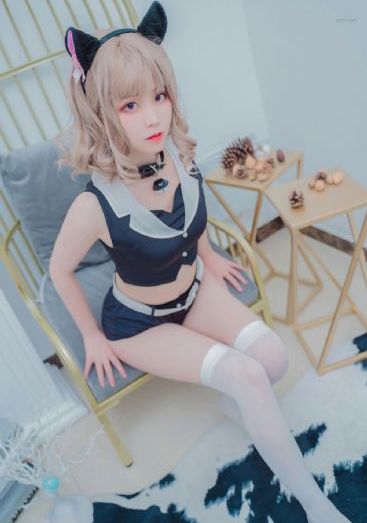 黑色的五叶草_720免费播放