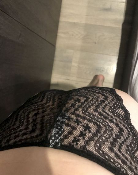 《交换:完美的邻居》_BD英语在线视频播放