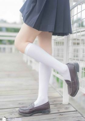 《交换:完美的邻居》_BD英语在线视频播放