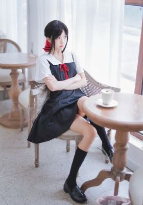 亚洲依依成人_免费观看高清版