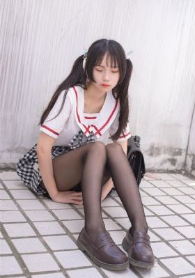 雏田被艹_老版国语字幕